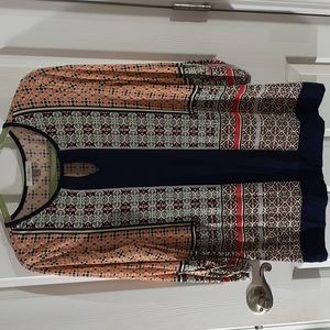 Roz and Ali Large P colorful abstract keyhole front roll up sleeves Tunic